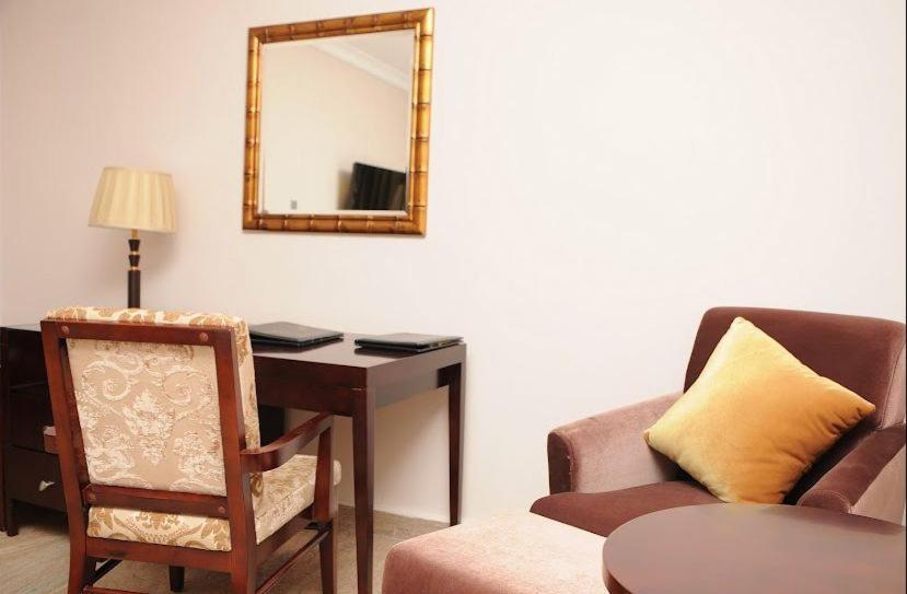 Ofas Chelsea Hotel Abuja Eksteriør bilde